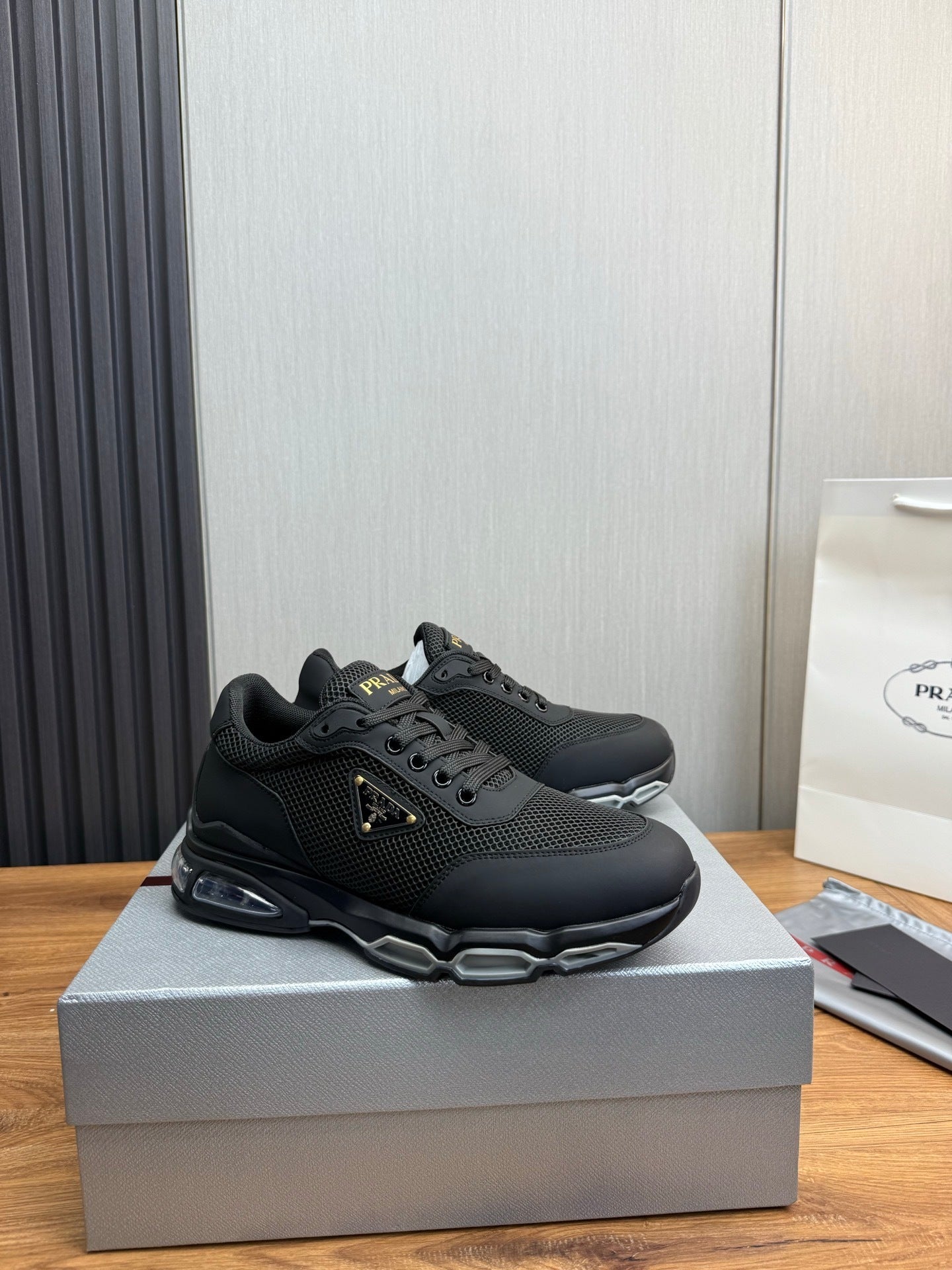 PRADA PRAX Black